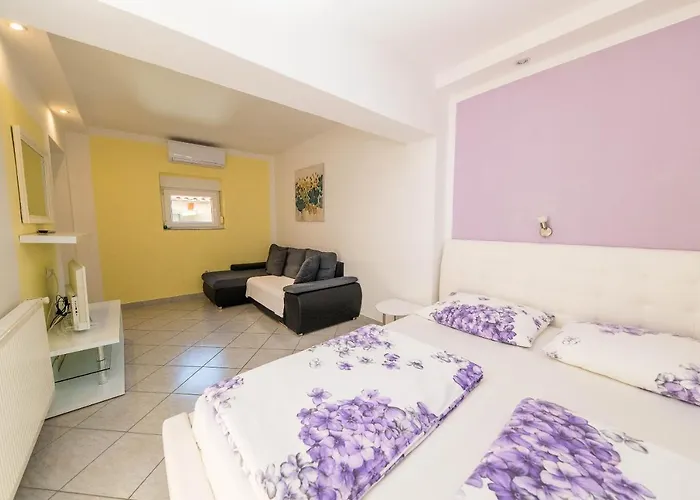 Martic Janja Appartamento Dramalj