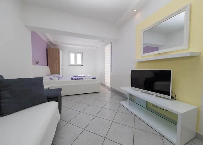 דירה Martic Janja דראמליי