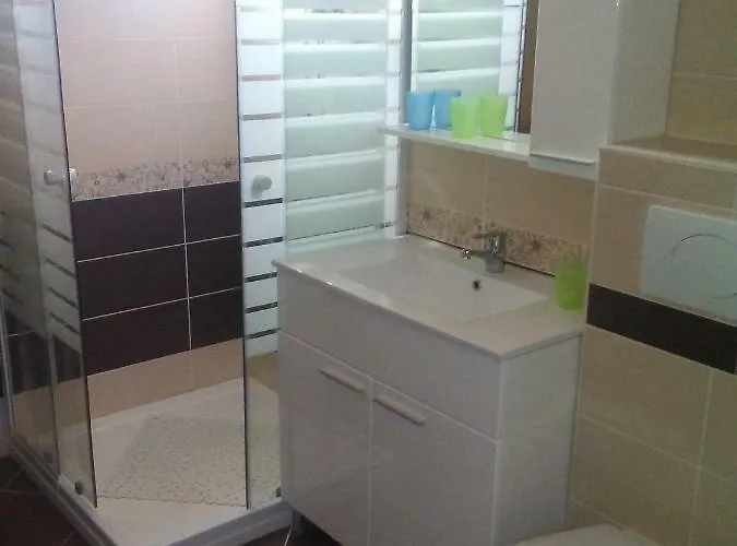 Martic Janja דראמליי